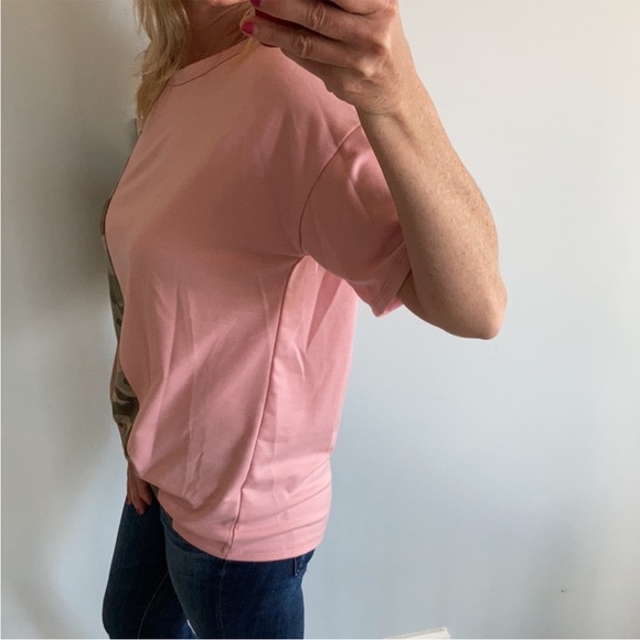 One Cold Shoulder Camo & Pink Color Top - Picture 6 of 9